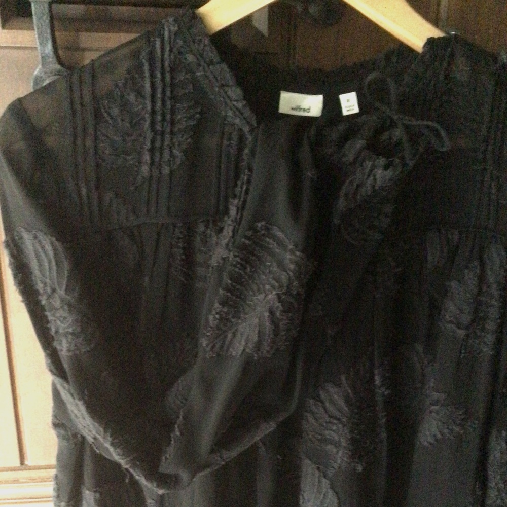 Wilfred Black Blouse - Picture 2 of 9